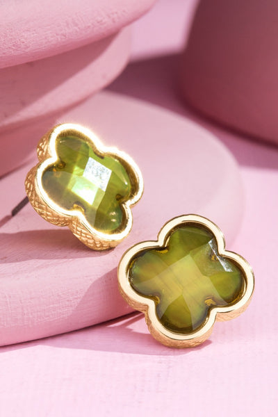 FACETED RESIN CLOVER EARRINGS OLIVE FRONT VIEW