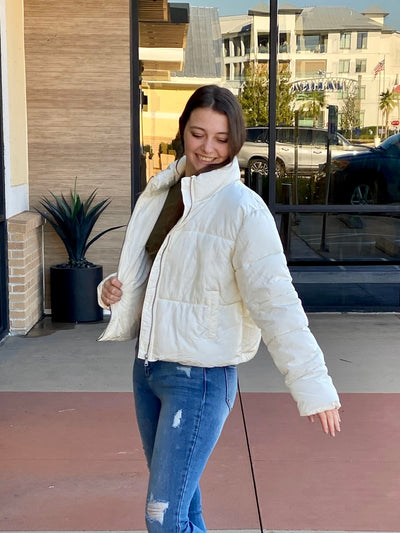 MEGAN IN WHIP CREAM CARRI QUILTED JACKET SMILING