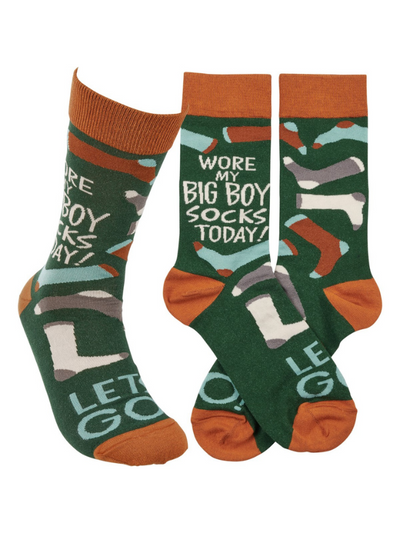GREEN AND BROWN SOCKS WITH SENTIMENT