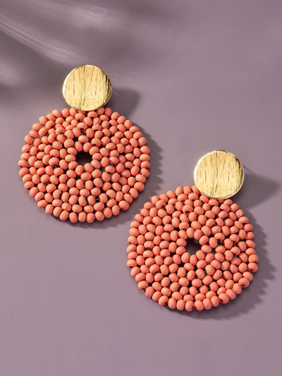 WOOD DISK DROP EARRINGS CORAL FRONT VIEW
