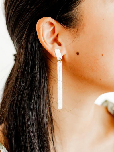 STRAIGHT WHITE SHELL DROP EARRING