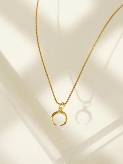 GOLD HORN CHARM NECKLACE