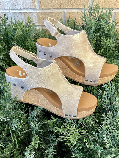 SIDE VIEW OF SHOES