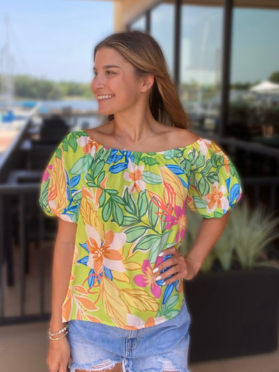 JENNA IN RAY OF SUN BLOUSE LIME HAND ON HIP FRONT VIEW