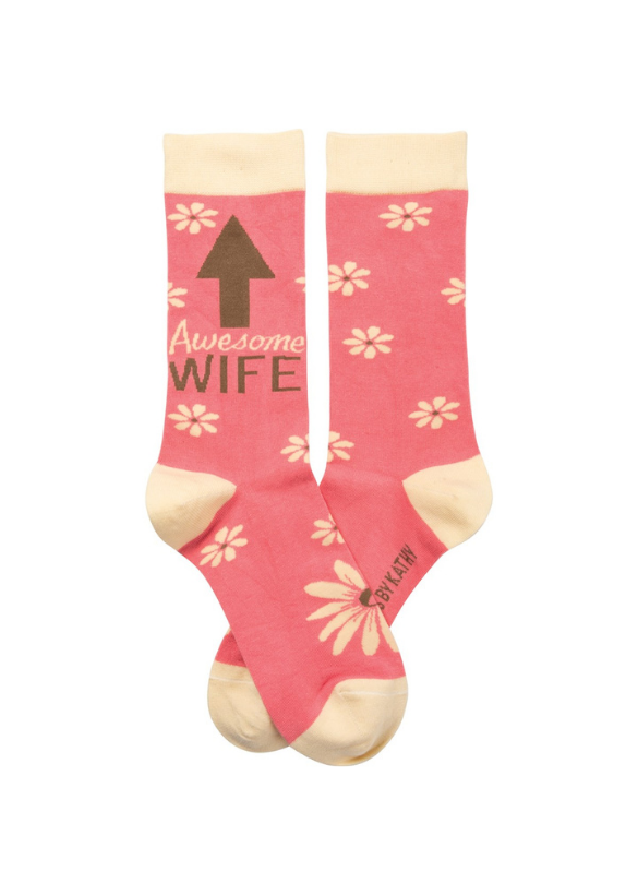 AWESOME WIFE SOCKS FRONT VIEW AND BACK VIEW