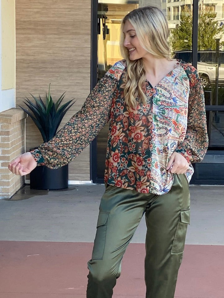 DOING ALRIGHT PATTERN COLORBLOCK BLOUSE - FOREST MIX