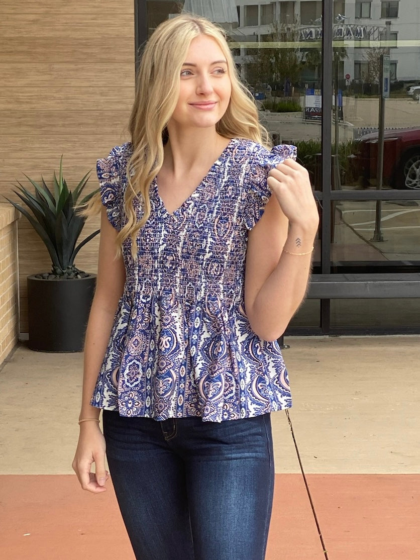 THE LUCKY ONE SMOCKED PRINT TOP - BLUE